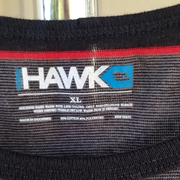 Hawk Sleeveless Tee - Picture 2 of 2